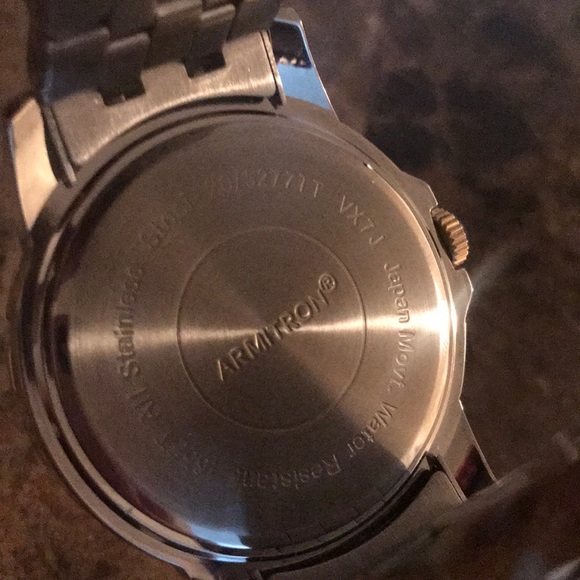 Armitron watch - Picture 5 of 5